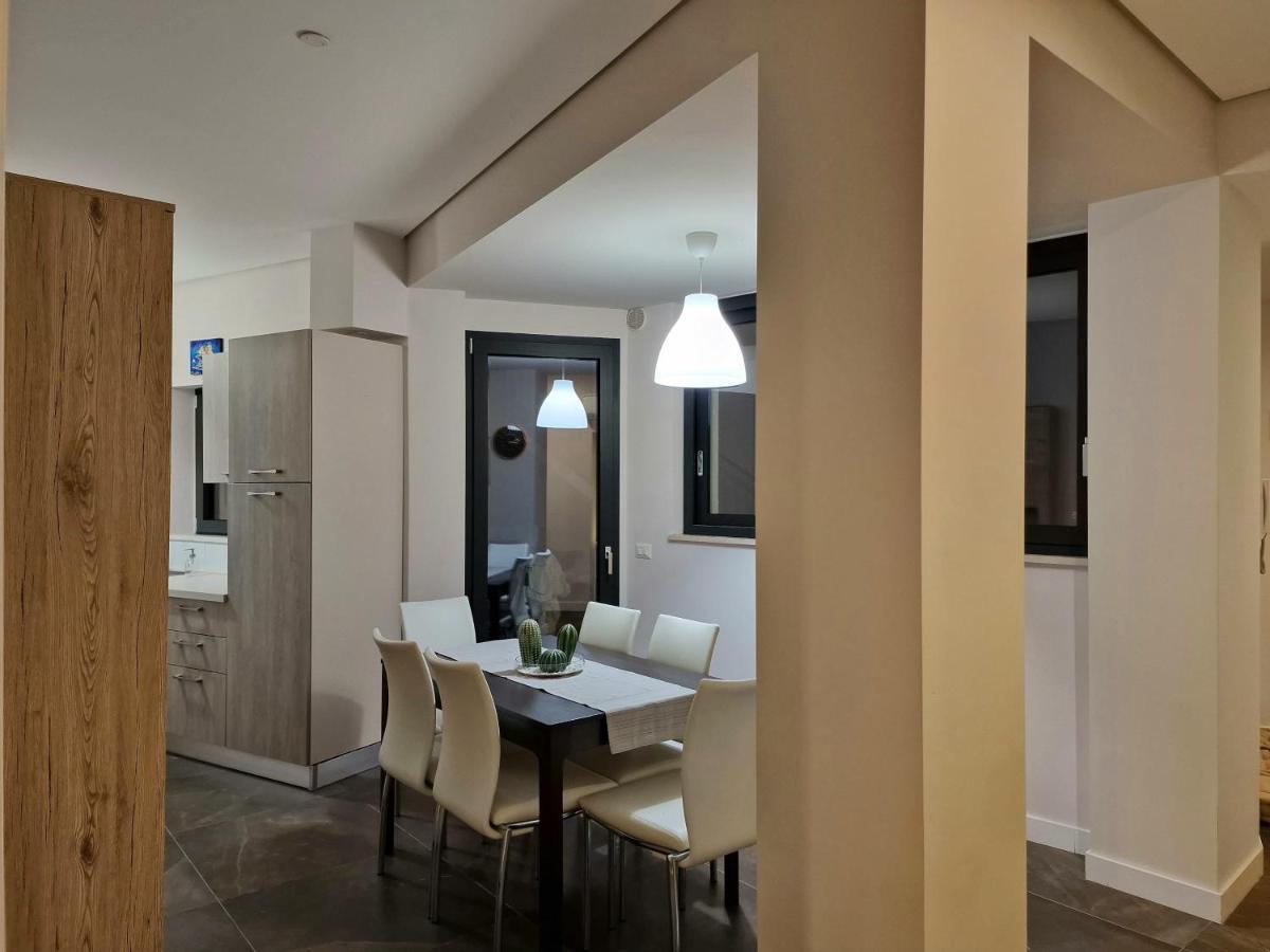 The White Domus Apartment Таормина Екстериор снимка