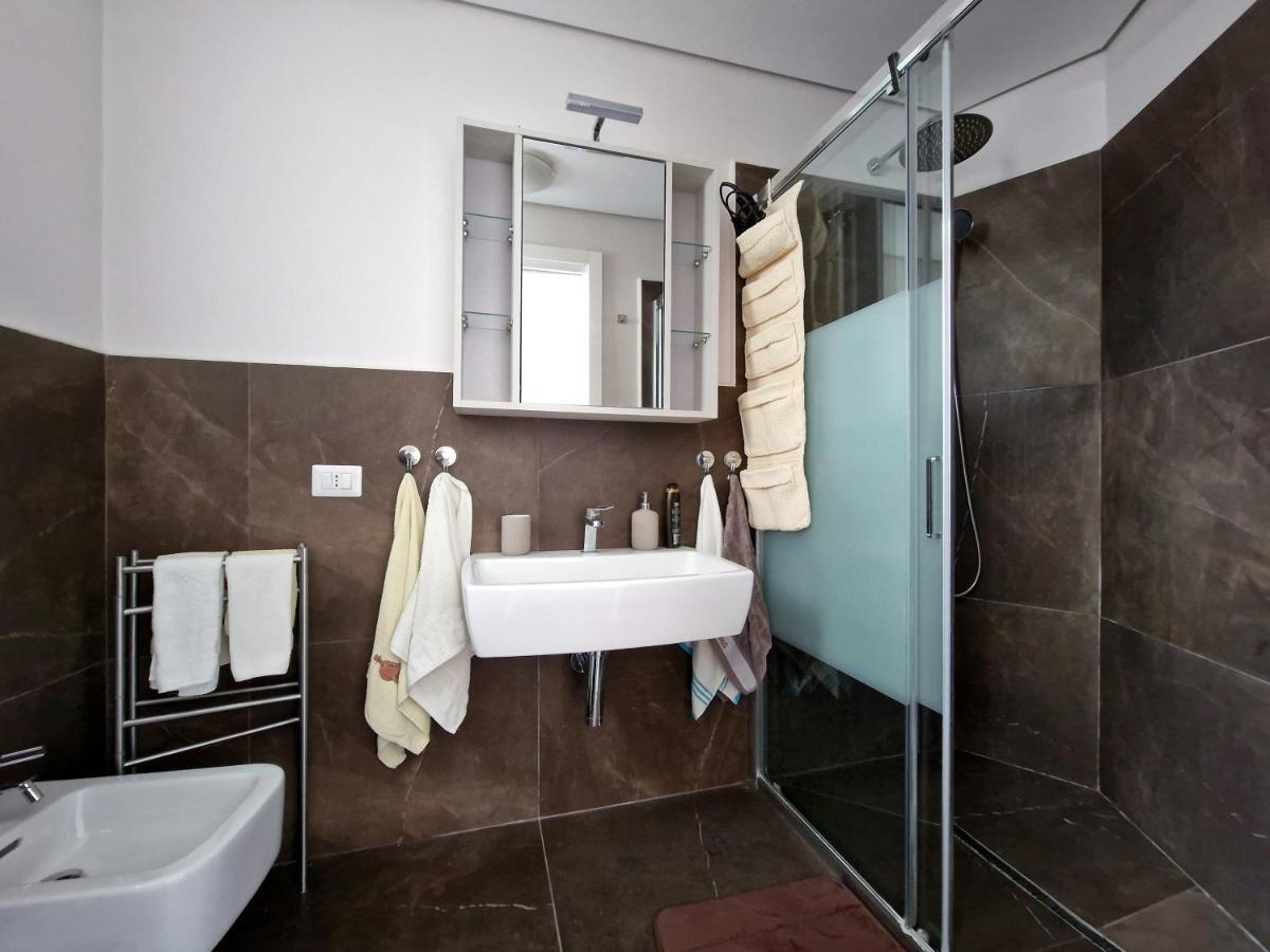 The White Domus Apartment Таормина Екстериор снимка