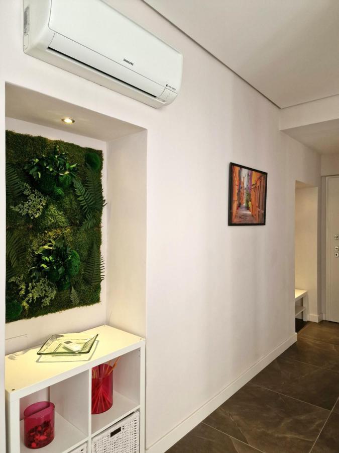 The White Domus Apartment Таормина Екстериор снимка