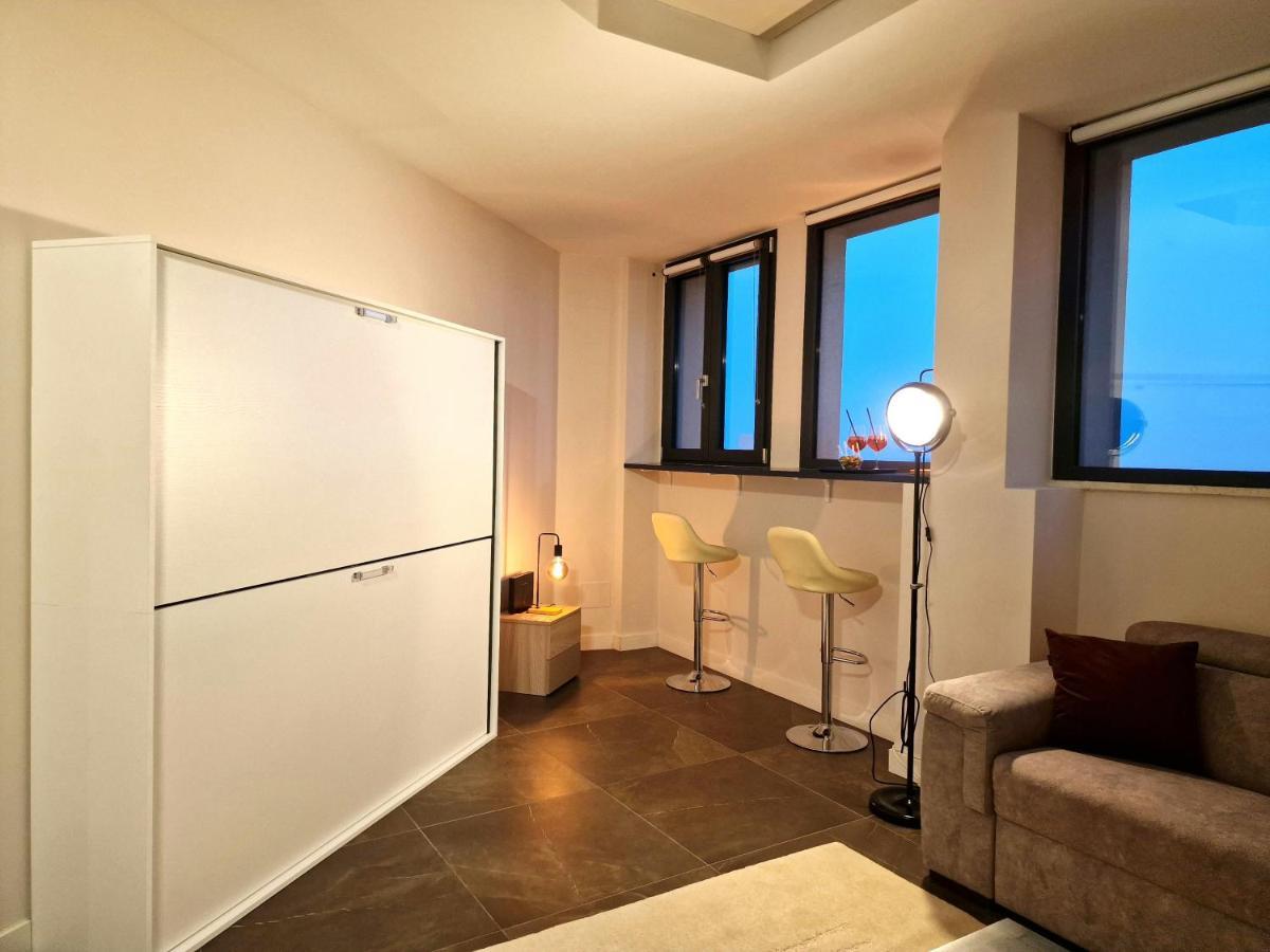 The White Domus Apartment Таормина Екстериор снимка